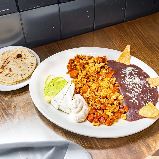 Huevos Con Chorizo.